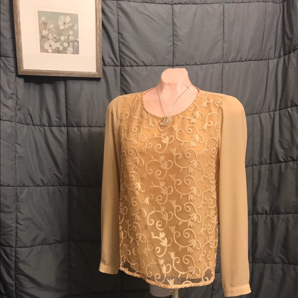 XS forever 21 open back cream long sleeve top